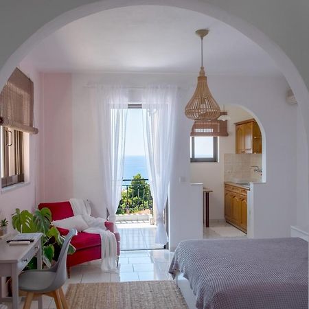 Pefkides Aegina Boutique Apartments Agia Marina  Exterior photo