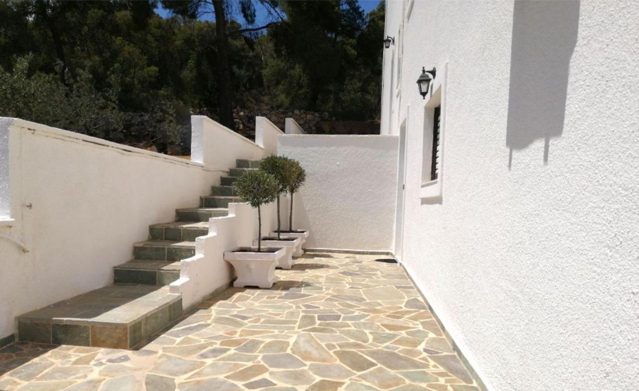 Pefkides Aegina Boutique Apartments Agia Marina  Exterior photo