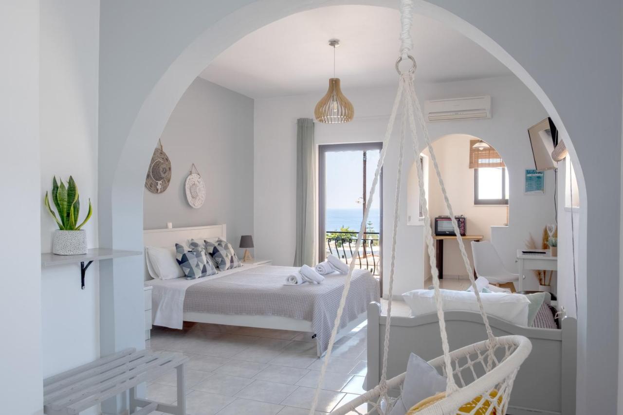 Pefkides Aegina Boutique Apartments Agia Marina  Exterior photo
