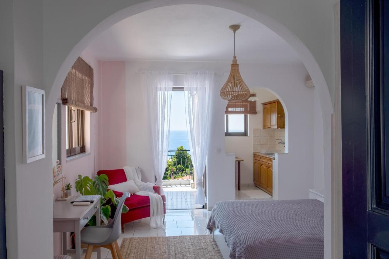 Pefkides Aegina Boutique Apartments Agia Marina  Exterior photo