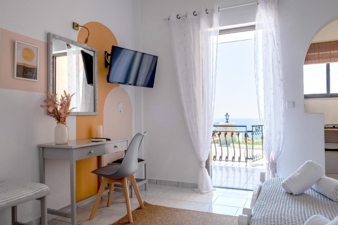 Pefkides Aegina Boutique Apartments Agia Marina  Exterior photo