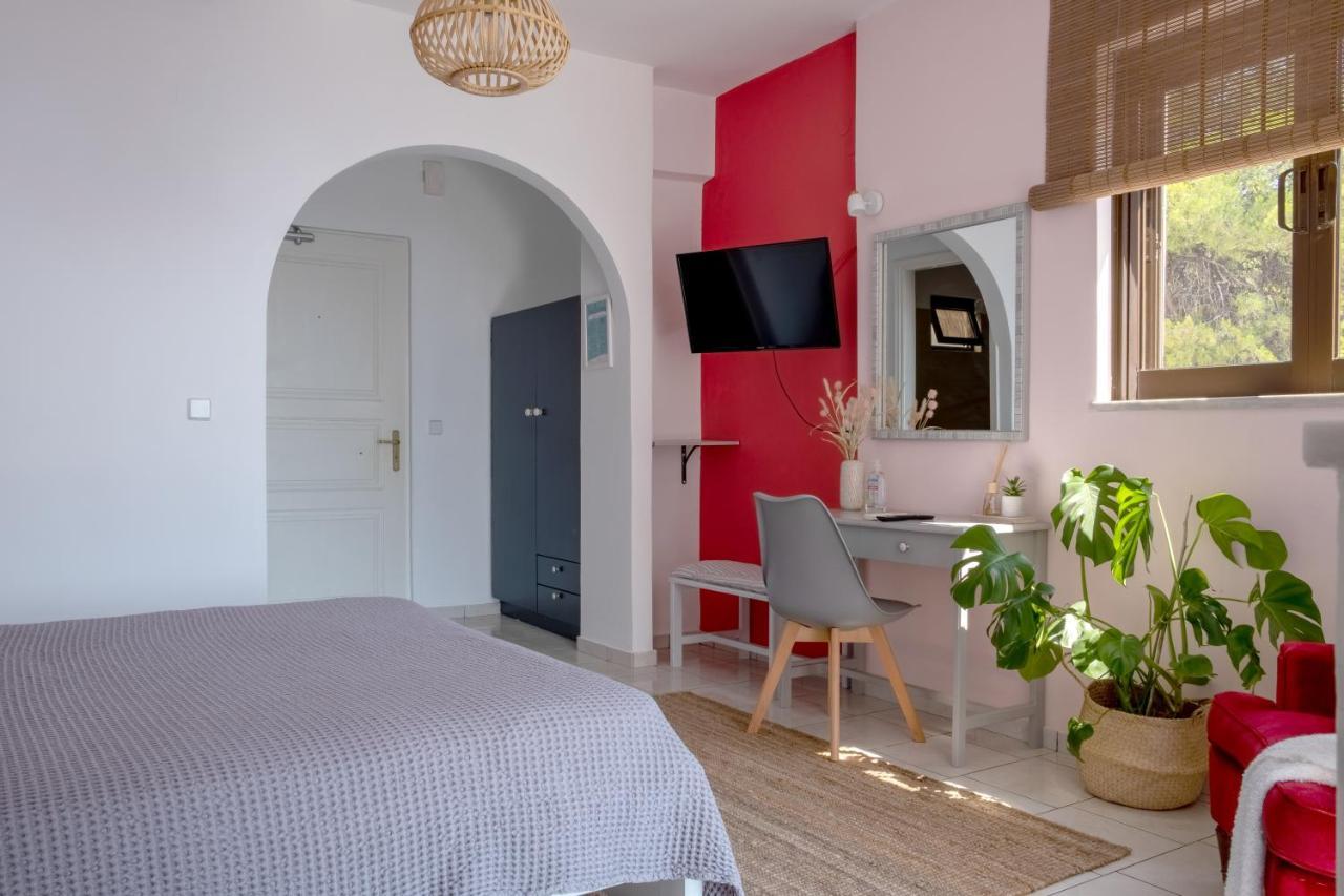 Pefkides Aegina Boutique Apartments Agia Marina  Exterior photo